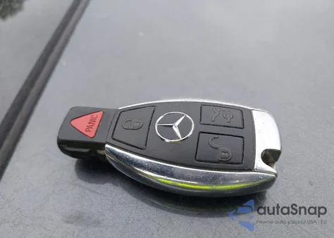 2009 Mercedes-Benz C 300 Luxury 4Matic/Sport 4Matic из США, поврежденный, VIN WDDGF81X89F236791